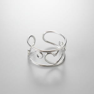 Filigree Heart Toe Ring - - LadybugfeetDesigns -