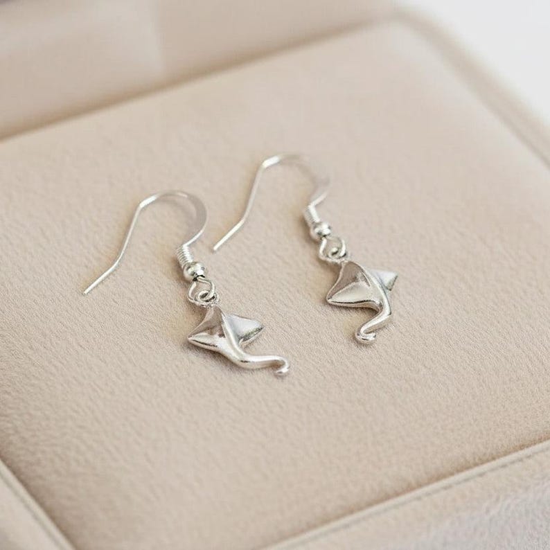 Manta Ray Sterling Silver dangle earrings - - LadybugfeetDesigns -