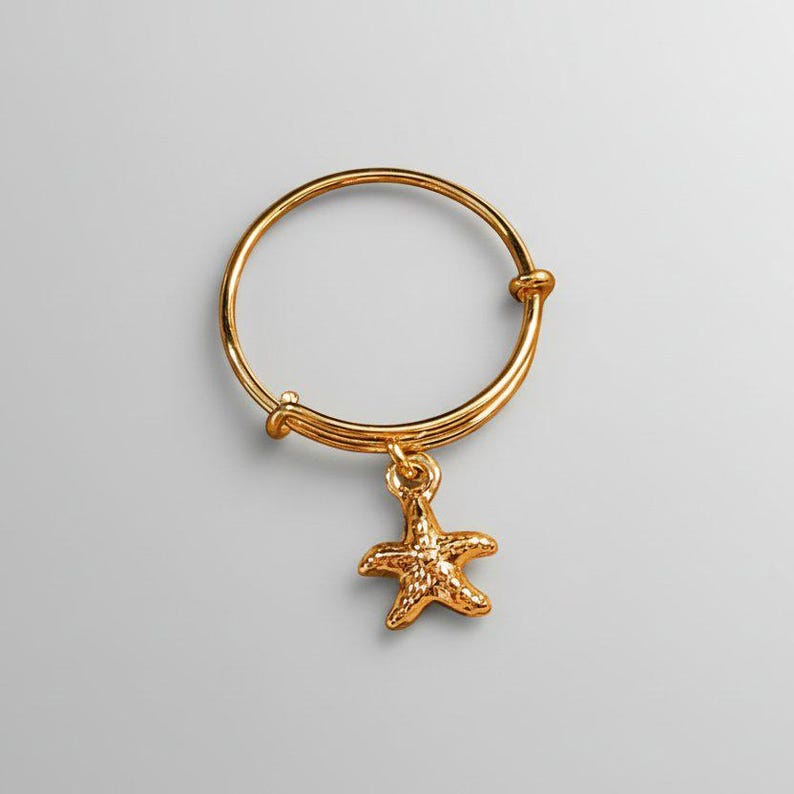 Starfish Expandable Charm Ring - Gold - - LadybugfeetDesigns -