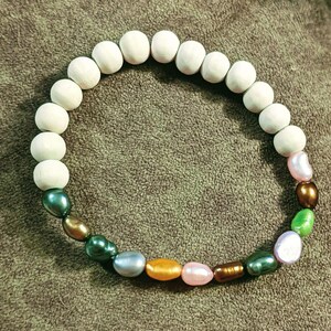 Multi Color Freshwater Pearl Stretch bracelet - - LadybugfeetDesigns -