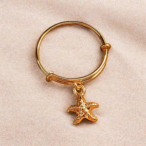 Starfish Expandable Charm Ring - Gold - - LadybugfeetDesigns -