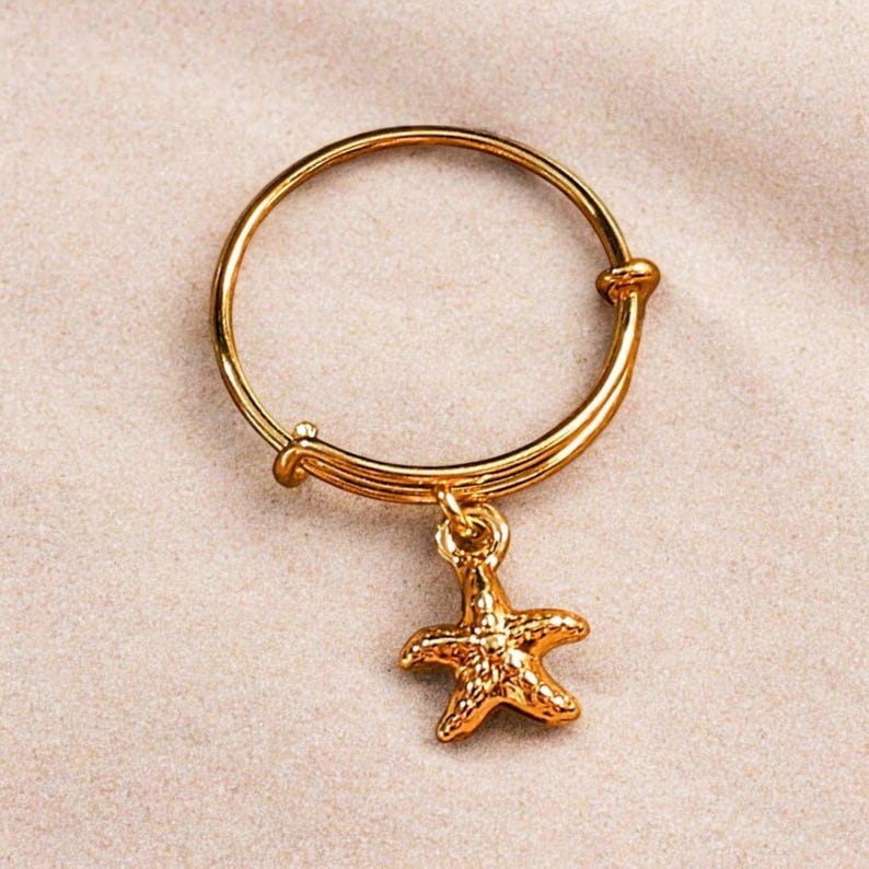 Starfish Expandable Charm Ring - Gold - - LadybugfeetDesigns -
