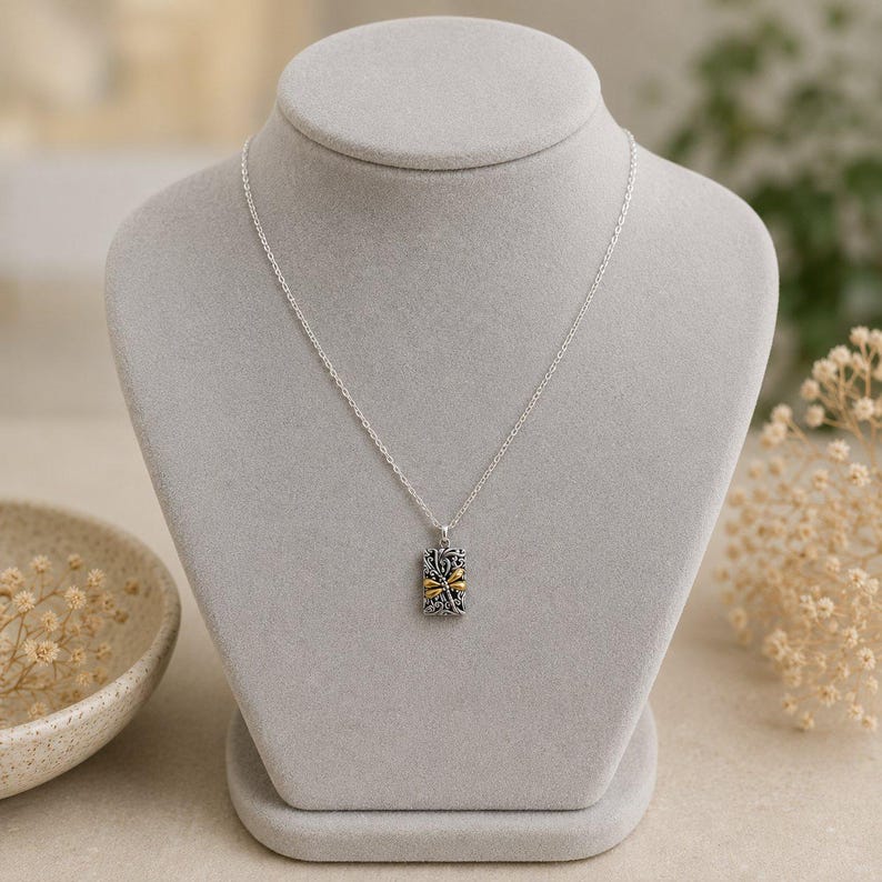 Dragonfly Fancy Tag Necklace, 20 inches - Silver - - LadybugfeetDesigns -
