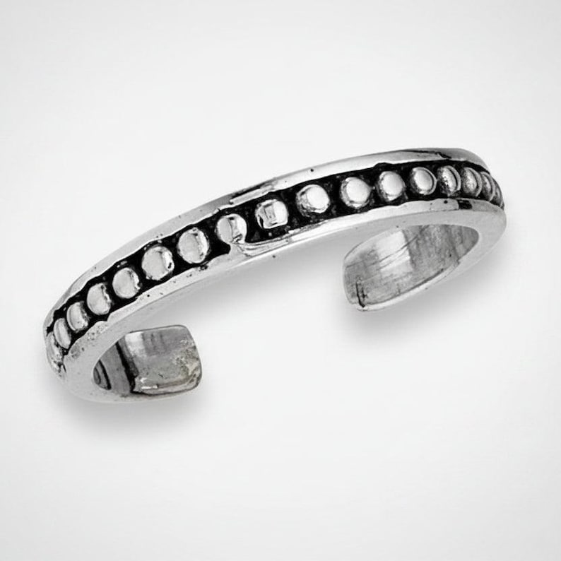 Sterling SIlver Beaded Toe Ring / Midi Ring / Pinky Ring / Child's Ring - - LadybugfeetDesigns -