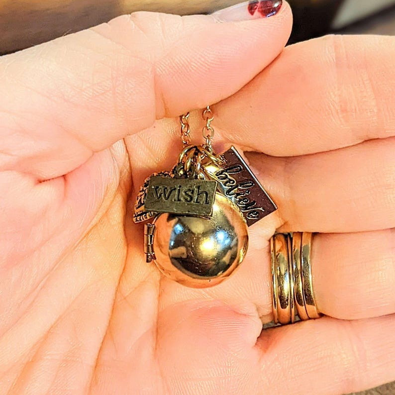 Prayer/Wish Locket Necklace, Gold - 18 inch - - LadybugfeetDesigns -