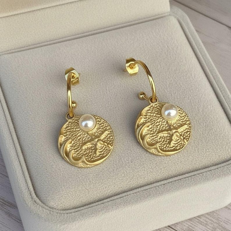 Sandy Beach Pearl hoop earrings, Gold - 16mm - - LadybugfeetDesigns -