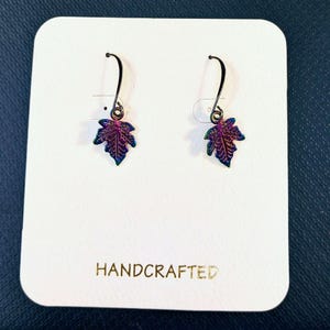Fall Leaf Earrings - - LadybugfeetDesigns -