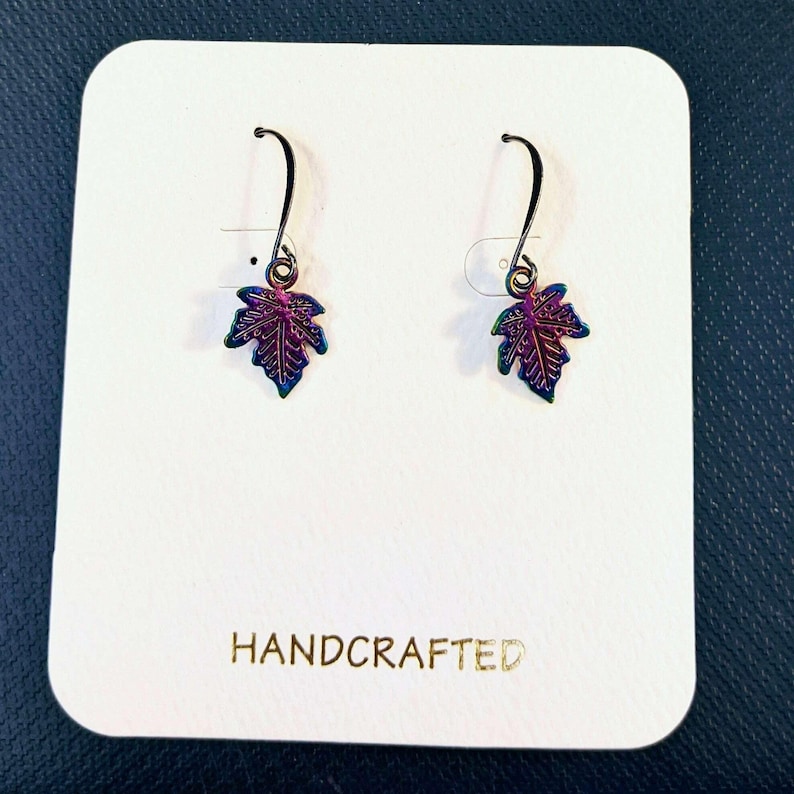 Fall Leaf Earrings - - LadybugfeetDesigns -
