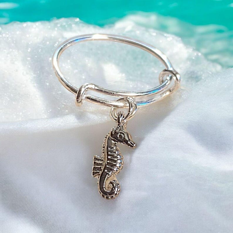 Seahorse Expandable Charm Ring - Silver - - LadybugfeetDesigns -