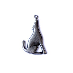 Gunmetal Silver Howling Wolf Charm Pendant