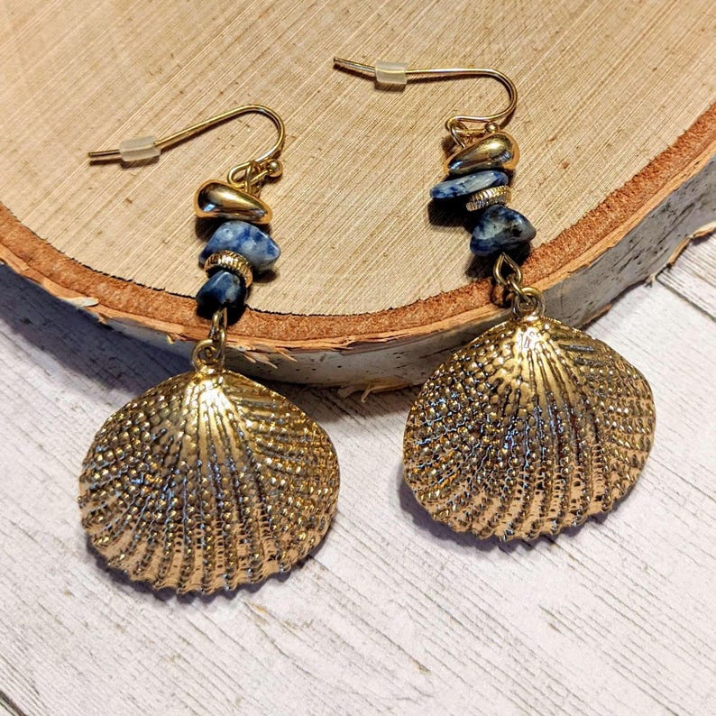 Sea Shell beaded dangle earrings, gold - - LadybugfeetDesigns -