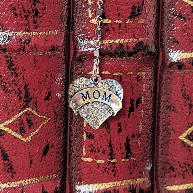 Mom Beaded Bookmark - - LadybugfeetDesigns -