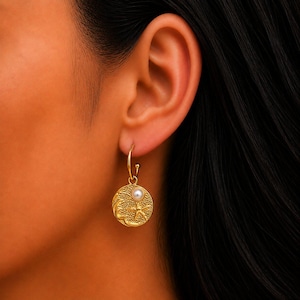 Gold Sandy Beach Pearl gold hoop earrings, Hoop Drop, 16mm - - LadybugfeetDesigns -