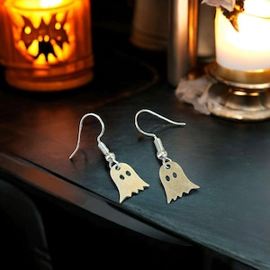 Ghost Halloween Earrings - - LadybugfeetDesigns -