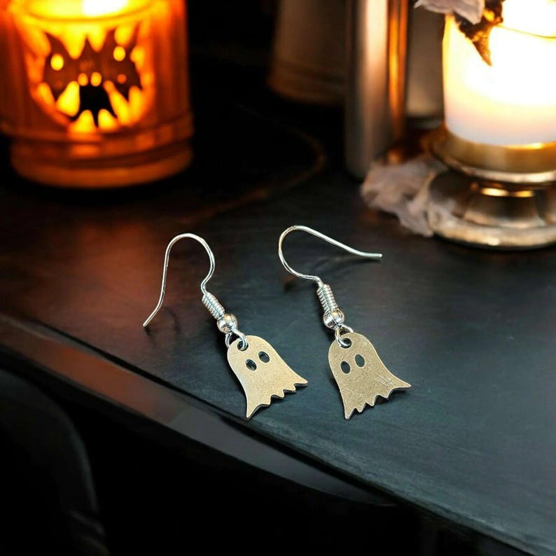 Ghost Halloween Earrings - - LadybugfeetDesigns -