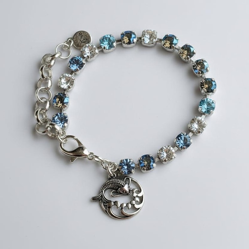 Koi Pendant Faceted Crystal Bracelet, Silver - - LadybugfeetDesigns -