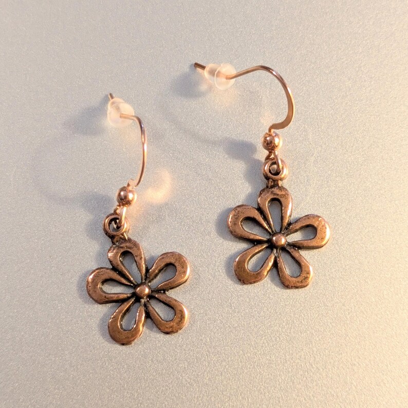 Daisy dangle earrings, Copper/Rose Gold - - LadybugfeetDesigns -