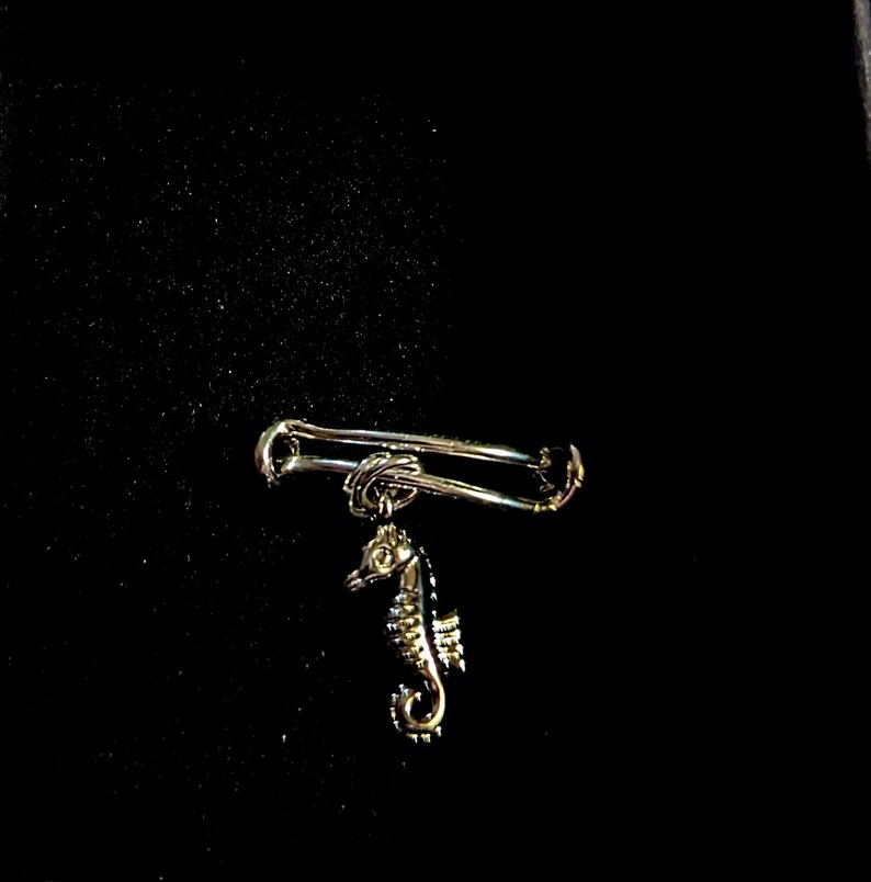 Seahorse Expandable Charm Ring - Silver - - LadybugfeetDesigns -
