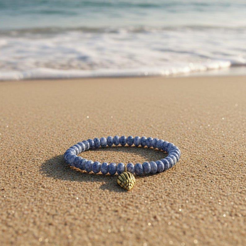 Gold Conch Beaded Stretch Bracelet - - LadybugfeetDesigns -