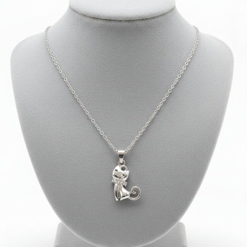 Cat Necklace, 20 inches - Silver - - LadybugfeetDesigns -