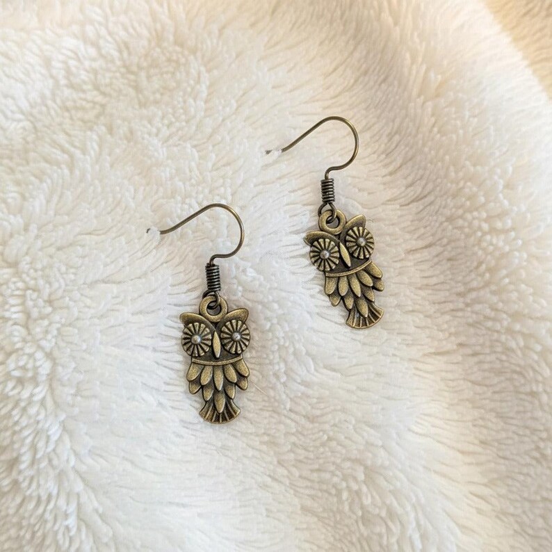 Owl hook earrings, Antique Bronze - - LadybugfeetDesigns -