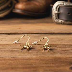 Horse dangle earrings, Gold - - LadybugfeetDesigns -