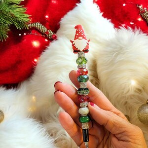 Christmas Gnome Bracelet Helper - - LadybugfeetDesigns -
