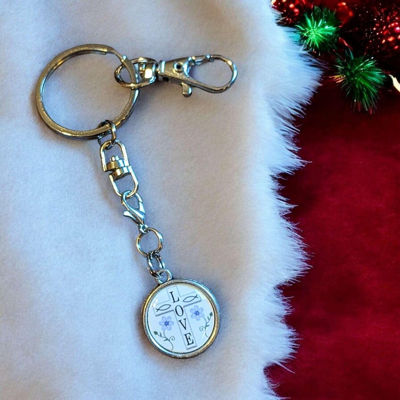 FAITH HOPE LOVE Keychain/Purse Clip - - LadybugfeetDesigns -