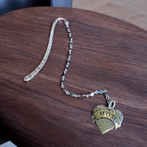 Mom Beaded Bookmark - - LadybugfeetDesigns -
