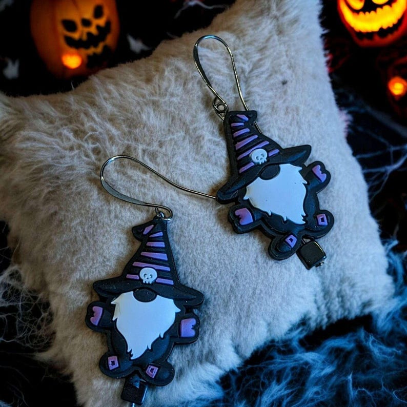 Gnome Halloween Earrings - - LadybugfeetDesigns -