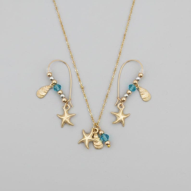 Starfish Seashell Crystal charm necklace and Earring set, Gold - - LadybugfeetDesigns -