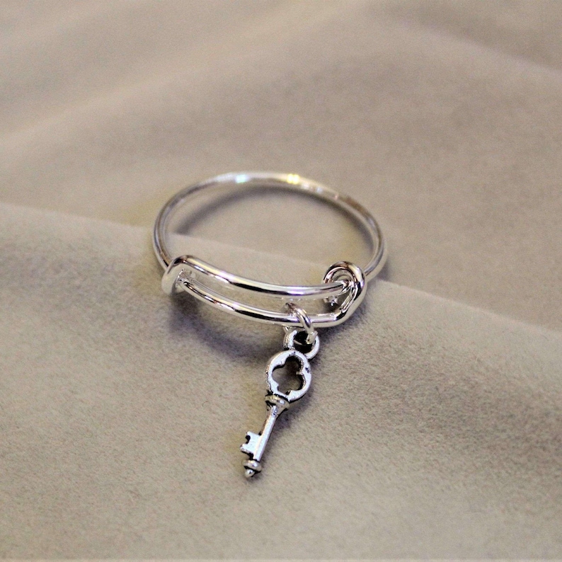 Key to my Heart Expandable Charm Ring - - LadybugfeetDesigns -