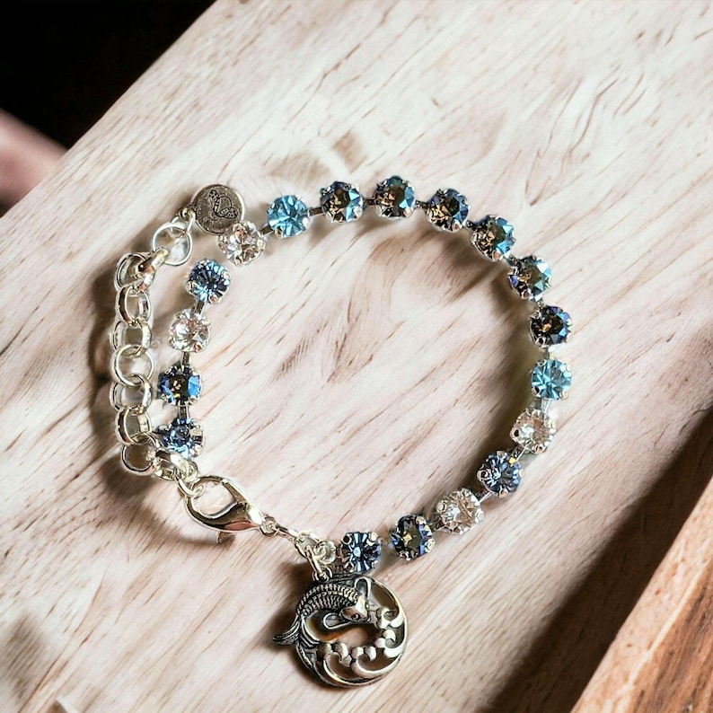 Koi Pendant Faceted Crystal Bracelet, Silver - - LadybugfeetDesigns -