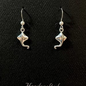 Manta Ray Sterling Silver dangle earrings - - LadybugfeetDesigns -