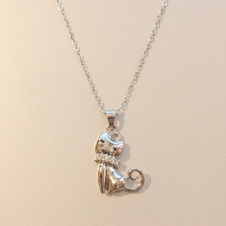 Cat Necklace, 20 inches - Silver - - LadybugfeetDesigns -