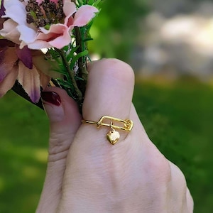Gold Heart Expandable Charm Ring