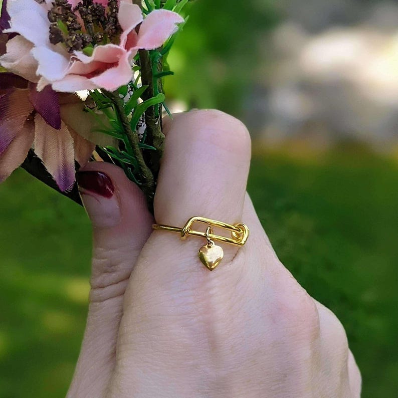 Gold Heart Expandable Charm Ring