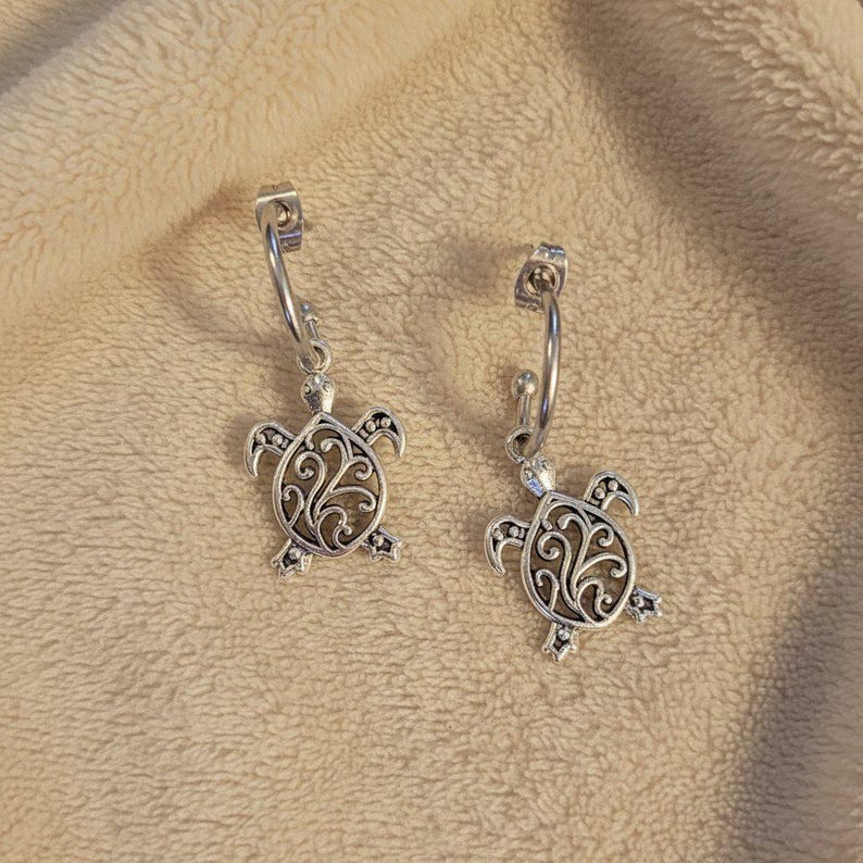 Sea Turtle Hoop Earrings, Silver - 16mm - - LadybugfeetDesigns -