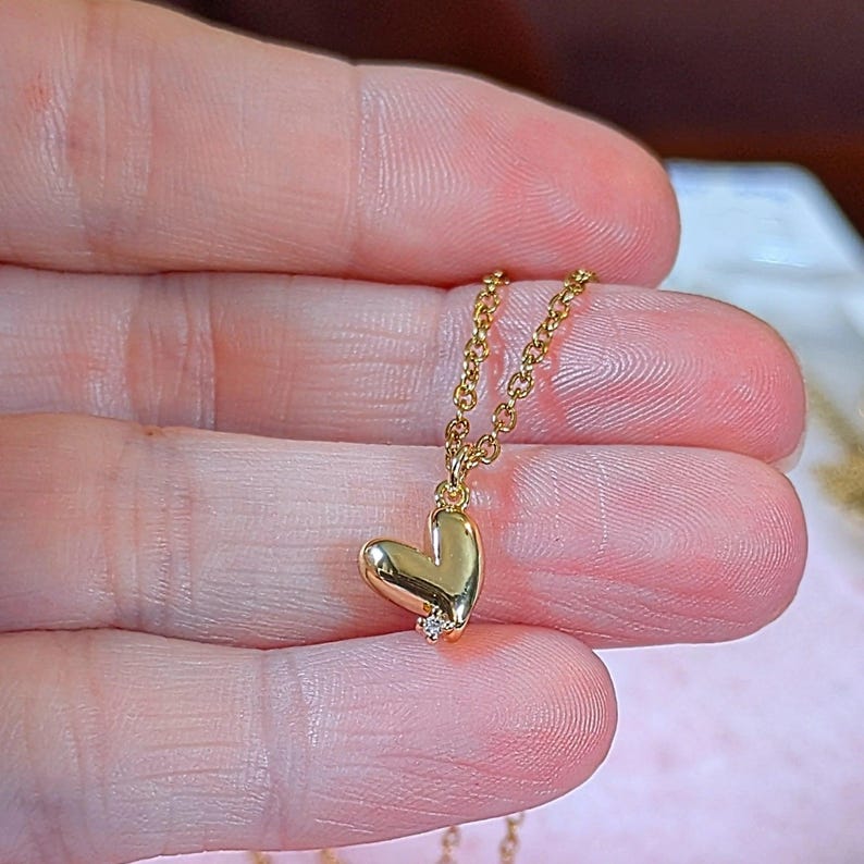 Heart necklace, Gold - 20 inch - - LadybugfeetDesigns -