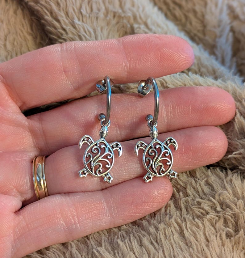 Sea Turtle Hoop Earrings, Silver - 16mm - - LadybugfeetDesigns -