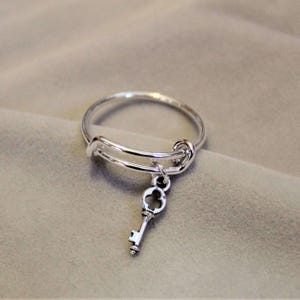 Key to my Heart Expandable Charm Ring - - LadybugfeetDesigns -