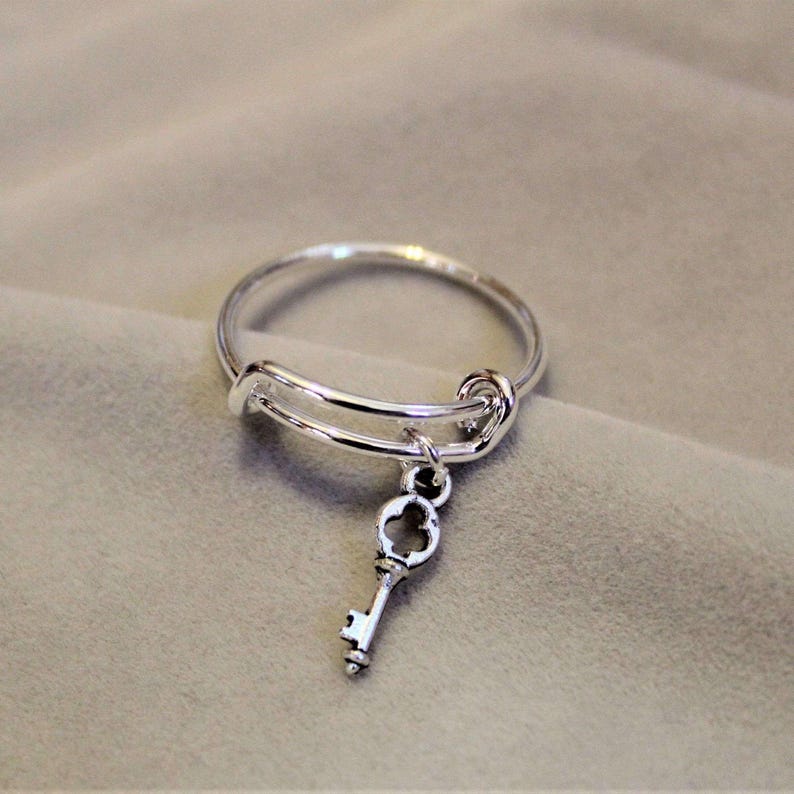 Key to my Heart Expandable Charm Ring - - LadybugfeetDesigns -