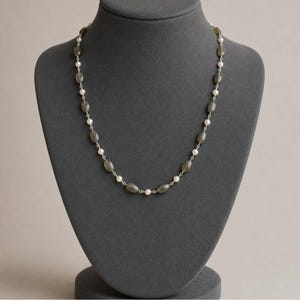 Labradorite Oval Bead and Pearl Necklace, 20 inch - - LadybugfeetDesigns -