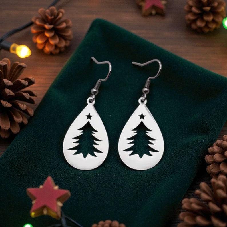 Christmas Tree Drop earrings - Silver - - LadybugfeetDesigns -