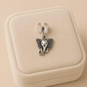 Elephant ear cuff, silver - - LadybugfeetDesigns -