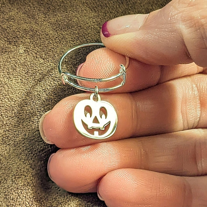 Jack O' Lantern Expandable Charm Ring - - LadybugfeetDesigns -