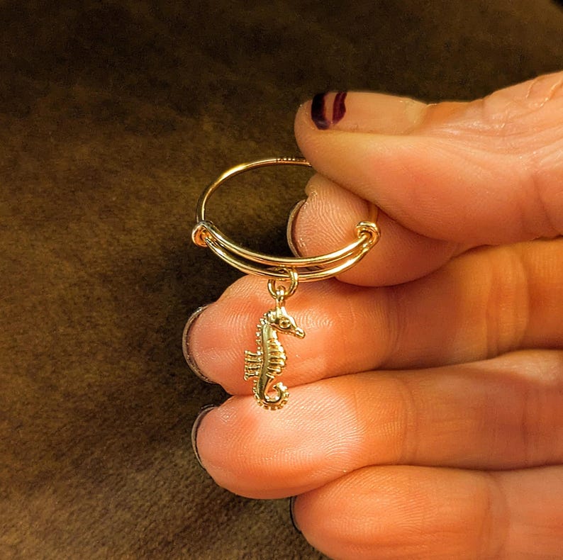 Seahorse Expandable Charm Ring - Gold - - LadybugfeetDesigns -