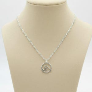 Ocean Wave necklace, 18 inch - Silver - - LadybugfeetDesigns -