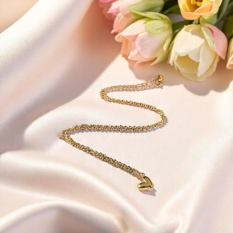 Heart necklace, Gold - 20 inch - - LadybugfeetDesigns -