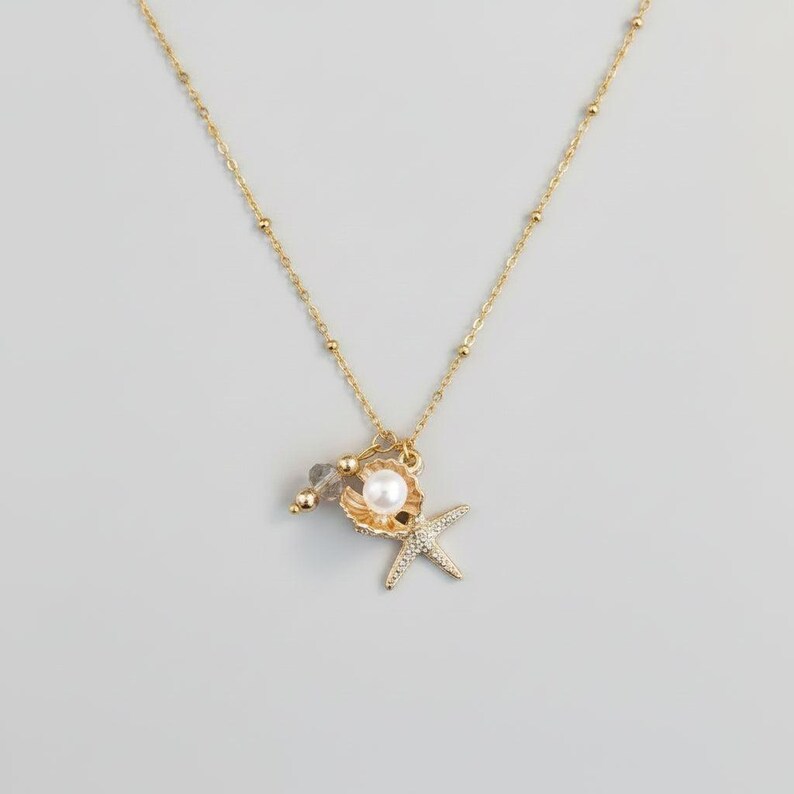 Pearl Clam Shell Starfish Crystal charm necklace and Earring set, Gold - - LadybugfeetDesigns -